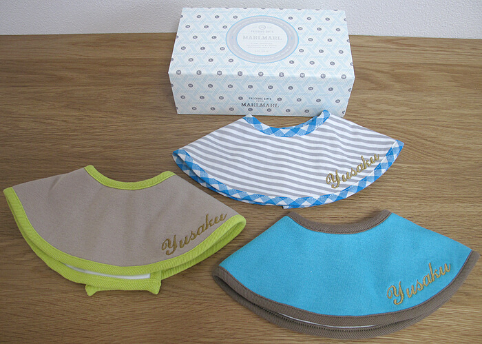 マールマールの名前入りスタイ