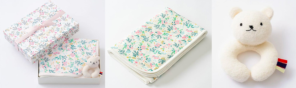 Haruulala 名前入りブランケットとラトル2点セット