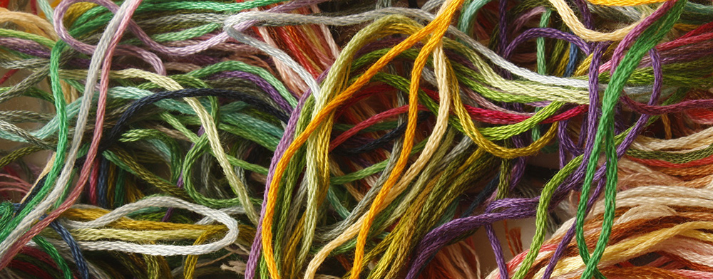 名前入れはさりげなく、刺繍での名入れが使いやすい!